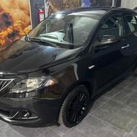 Lancia Ypsilon 1.0 FireFly 5 porte S&S Hybrid Gold