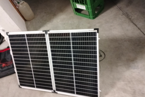 Pannello solare portatile pieghevole