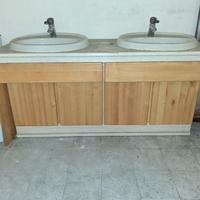 Mobile con doppio lavandino 