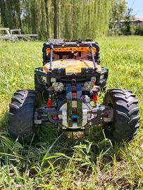 Fuoristrada telecomandato "LEGO Technic 42099 "