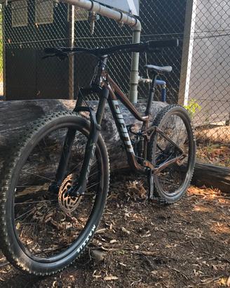 Mountain bike full suspended GIANT STANCE