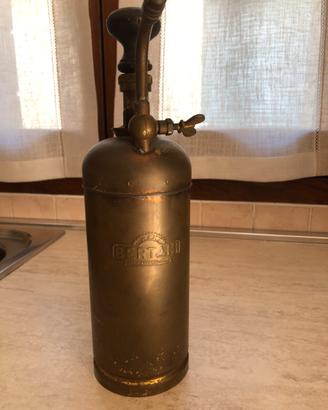 Pompa d’epoca Bertani