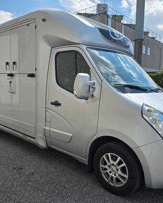 Van trasporto 2 cavalli