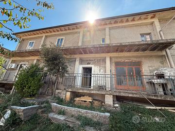 Casa indipendente Trentinara