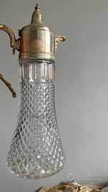 Caraffa francese antica del periodo 1960