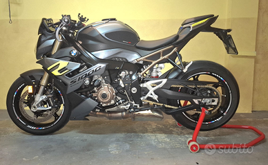 BMW S1000 r 2023