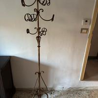 Attaccapanni artigianale in ferro battuto alto 181