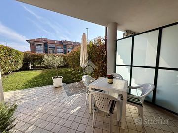 2 LOCALI A LA LOGGIA