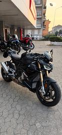 BMW S1000R soli 800 km