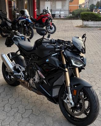 BMW S1000R soli 800 km
