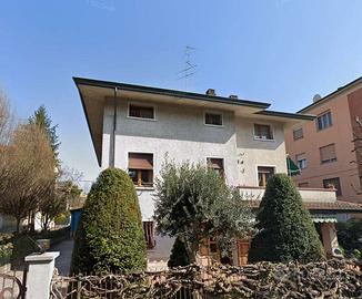 Casa Singola a Reggio Emilia (RE)