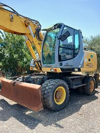 Escavatore New Holland MH 5.6