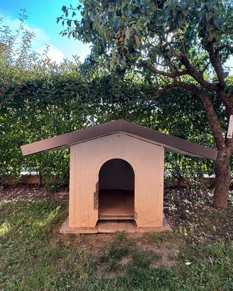 Cuccia per cani artigianale in legno – Coibentata