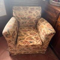 Coppia di poltrone fatte a mano