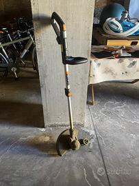Decespugliatore Works a Batteria