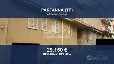 Immobile in asta di 321 m² con box auto a Partanna