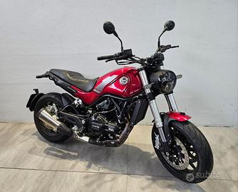 BENELLI Leoncino 500 .