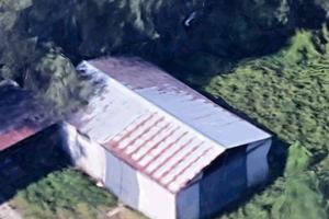 Capannone con terreno uso deposito mezzi