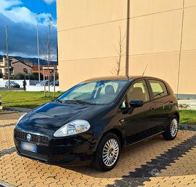 FIAT GRANDE PUNTO- BENZINA/GPL