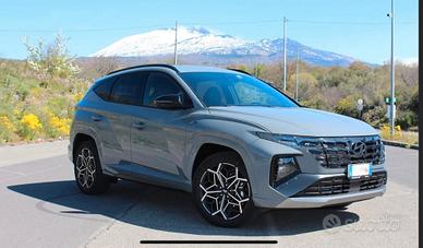 Hyundai Tucson Hybrid NLine Shadow Grey 230Cv