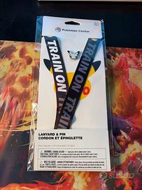 Lanyard e spilla pokemon 30th