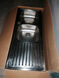 Lavello in acciaio due vasche 