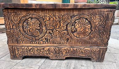 Baule in legno massello