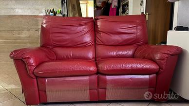 Divano in pelle rosso 2 posti – comodo e robusto