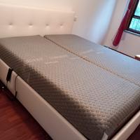 Letto matrimoniale con doghe elettriche