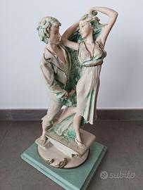 Statua ballerini di Miriam 