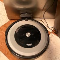 iRobot Roomba e5 per riparazione o ricambi