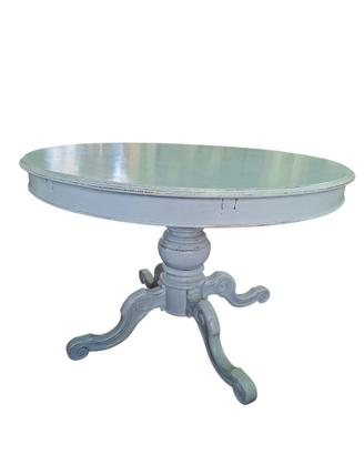 Tavolo rotondo laccato azzurro cielo