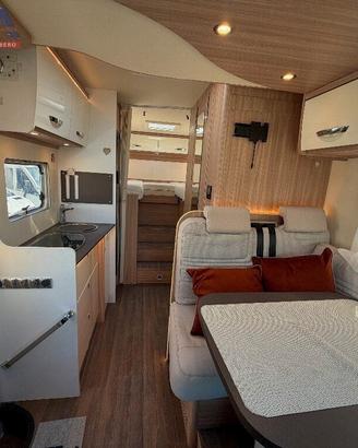 BURSTNER LYSEO 690 CON DOPPIO PAVIMENTO