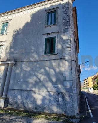 Giffoni valle piana- in casale d'epoca con cortile