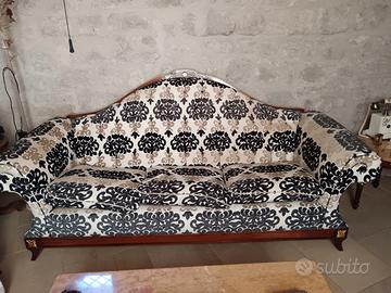 divani con struttura in legno 