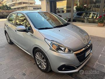 PEUGEOT 208 PureTech 82 5 porte Allure