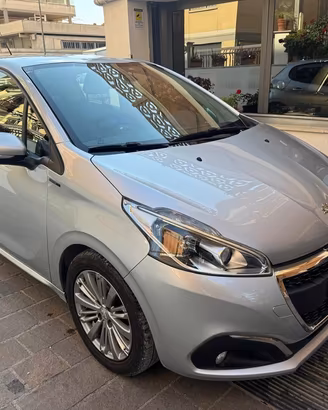 PEUGEOT 208 PureTech 82 5 porte Allure