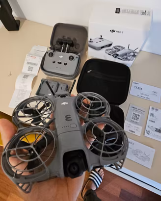 Dji Neo2 Fly More combo con custodie e garanzia