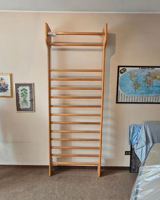 Spalliera svedese in legno massello con sporgenza
