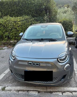 500 elettrica grigia
