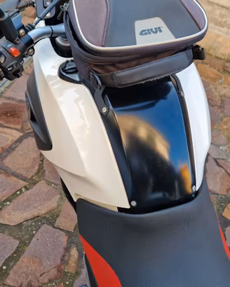 moto BMW 650