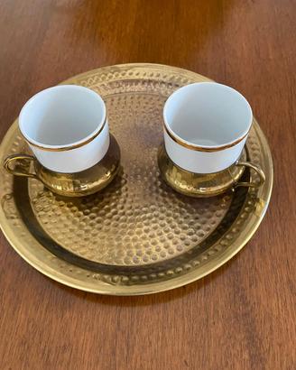 SERVIZIO DA CAFFE'  DORATO- 2 TAZZINE CON VASSOIO