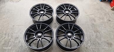 Cerchi Oz Racing Ultraleggera 19x8 5x112 Vw Audi