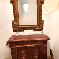 Mobile da ingresso  con specchiera intagliata