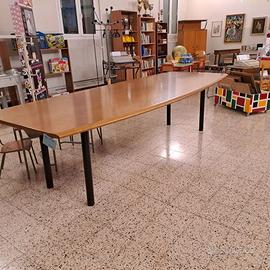Grande tavolo Riunioni ovale