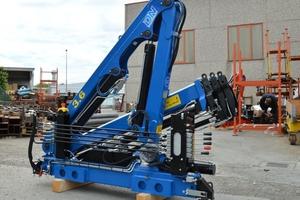 Gru DN Cranes 3.6 nuova per Iveco Daily -
