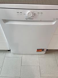 Lavastoviglie indesit