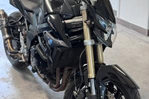 Suzuki Gsr 750 nero