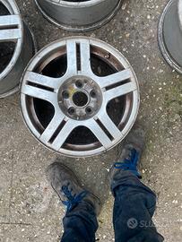 Cerchi da 16 per golf 4