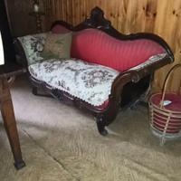 Armadio Umbertino e divano Luigi Filippo XIX